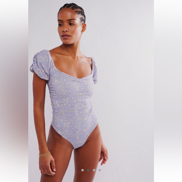 XS printed Bella bodysuit in chambray combo EUC - Picture 2 of 9